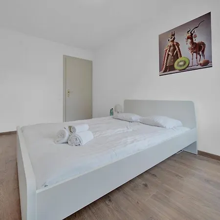 Pearl09 Spacieux Pres De Bienne 2d شقة *